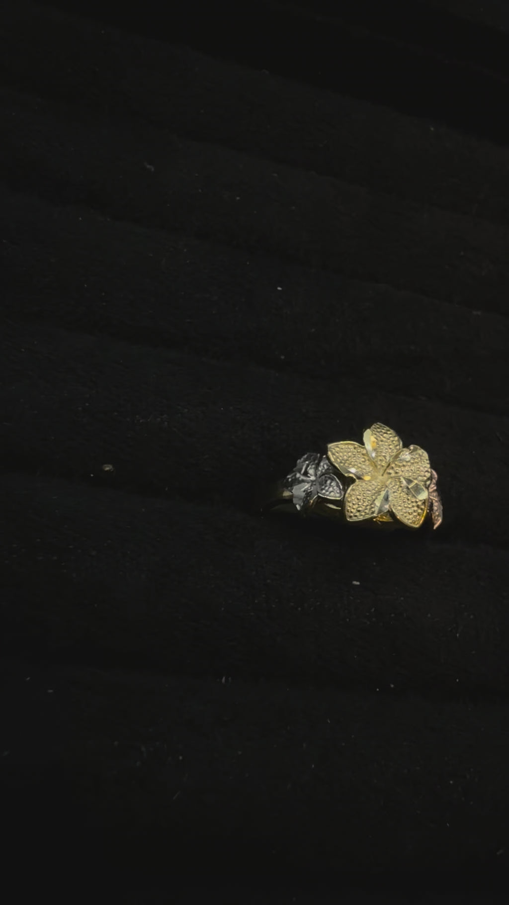 Hibiscus Ring